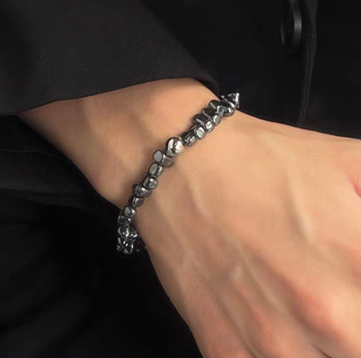 Perlenarmband Schwarz-Grau für Damen, minimalistisches Vintage-Armband