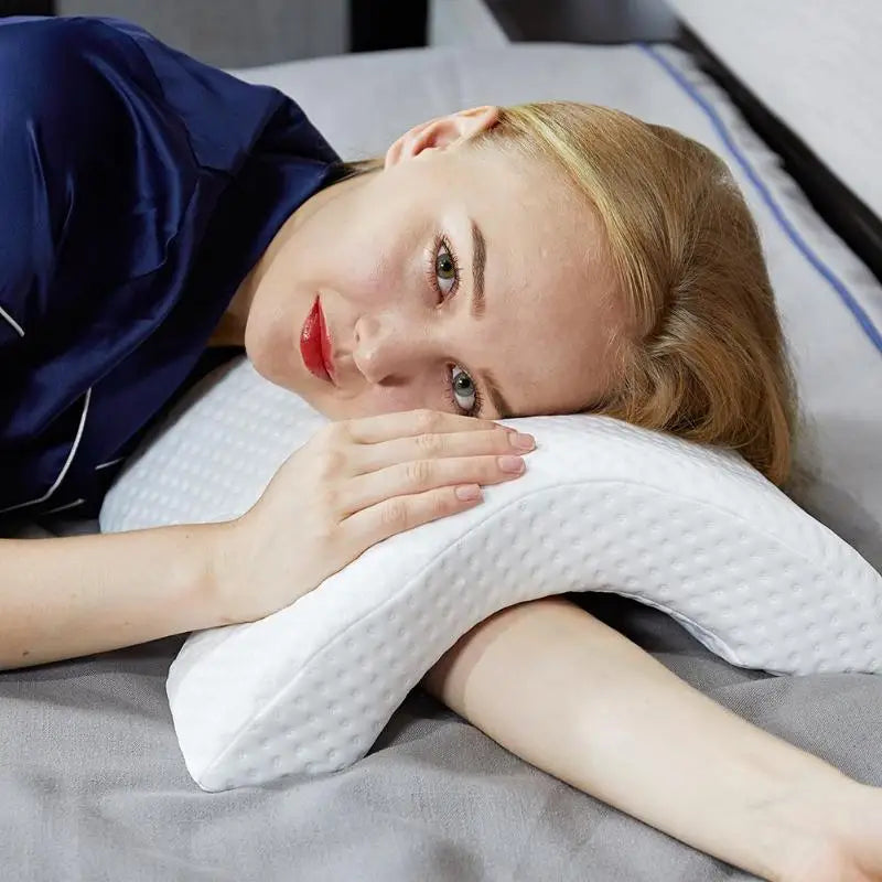 corlado | Gebogenes orthopädisches Gedächtnisschaumkissen