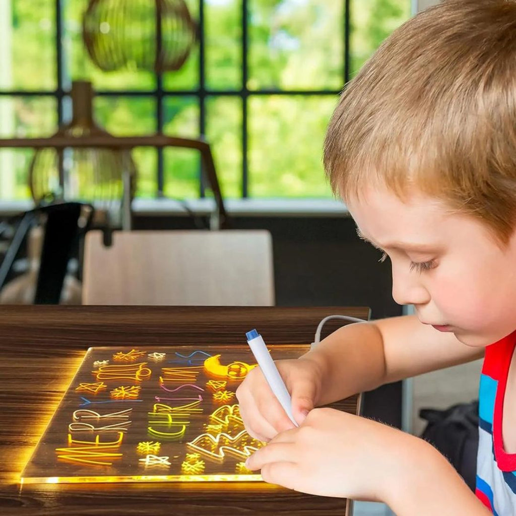 corlado | Leuchtendes LED Zeichenbrett für Kinder