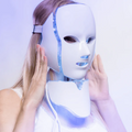 corlado | 7 Farben LED Photon Lichttherapie Maske - Gesichts- und Halsbehandlung