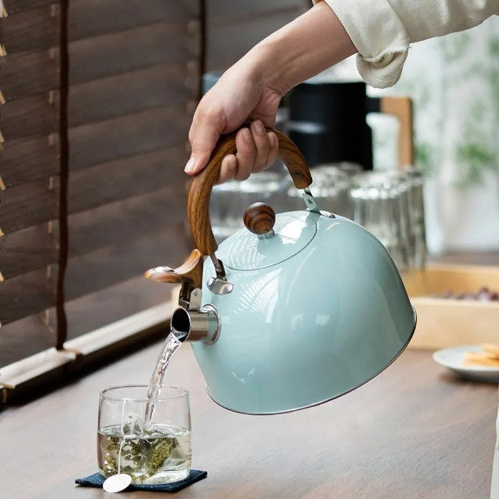 corlado | Velvettle Edelstahl Pfeifkessel – Elegantes Design, Schnelles Kochen & Induktionskompatibel (3L)