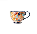 Große Keramiktasse mit Blumenmotiv für Kaffee und Tee