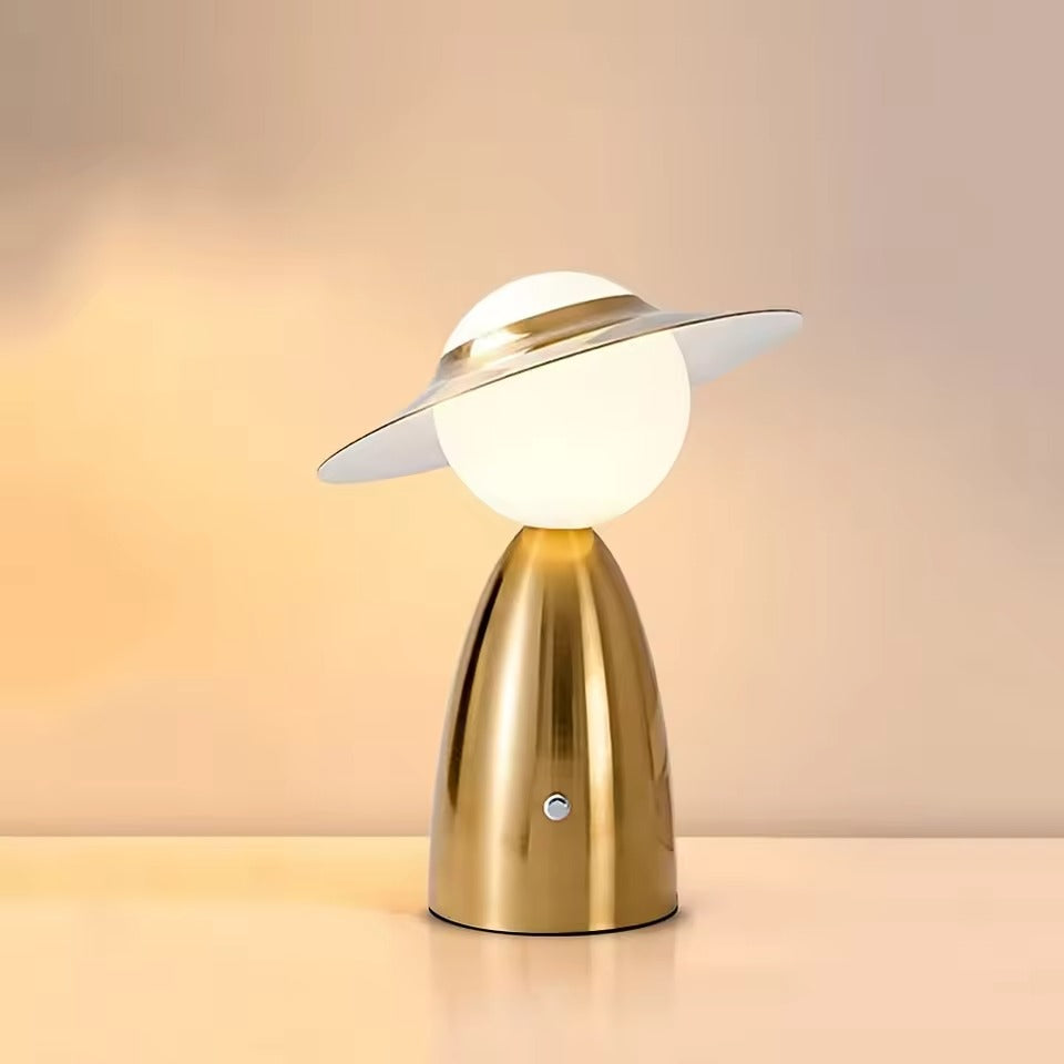 LumoCharge – Draadloze LED Oplaadlamp | Warm Licht & Modern Design