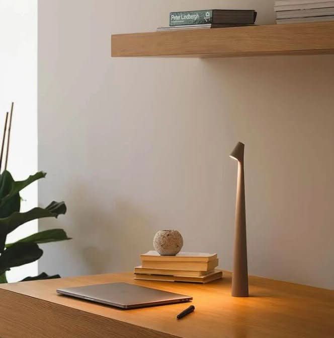 corlado | Wiederaufladbare tragbare LED-Tischlampe