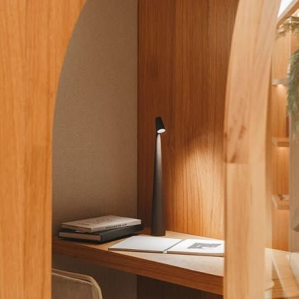 corlado | Wiederaufladbare tragbare LED-Tischlampe
