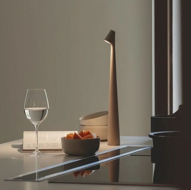 corlado | Wiederaufladbare tragbare LED-Tischlampe