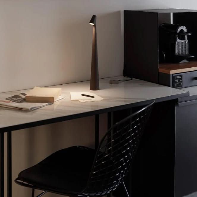 corlado | Wiederaufladbare tragbare LED-Tischlampe